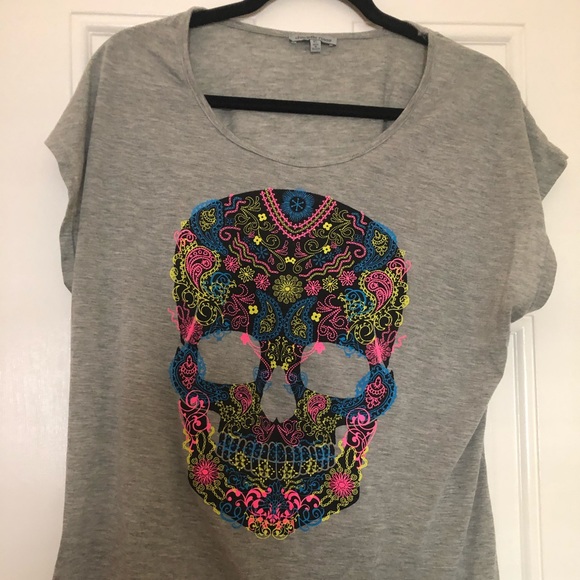 Charlotte Russe Tops - Cute Sugar Skull high low tee Charlotte Russe Tops - Cute Sugar Skull high low tee
